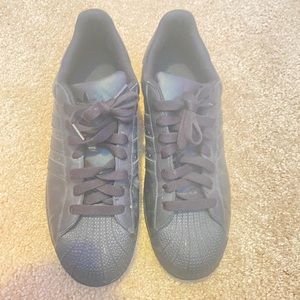 Mens size 12 shelltoe Adidas- Excellent condition